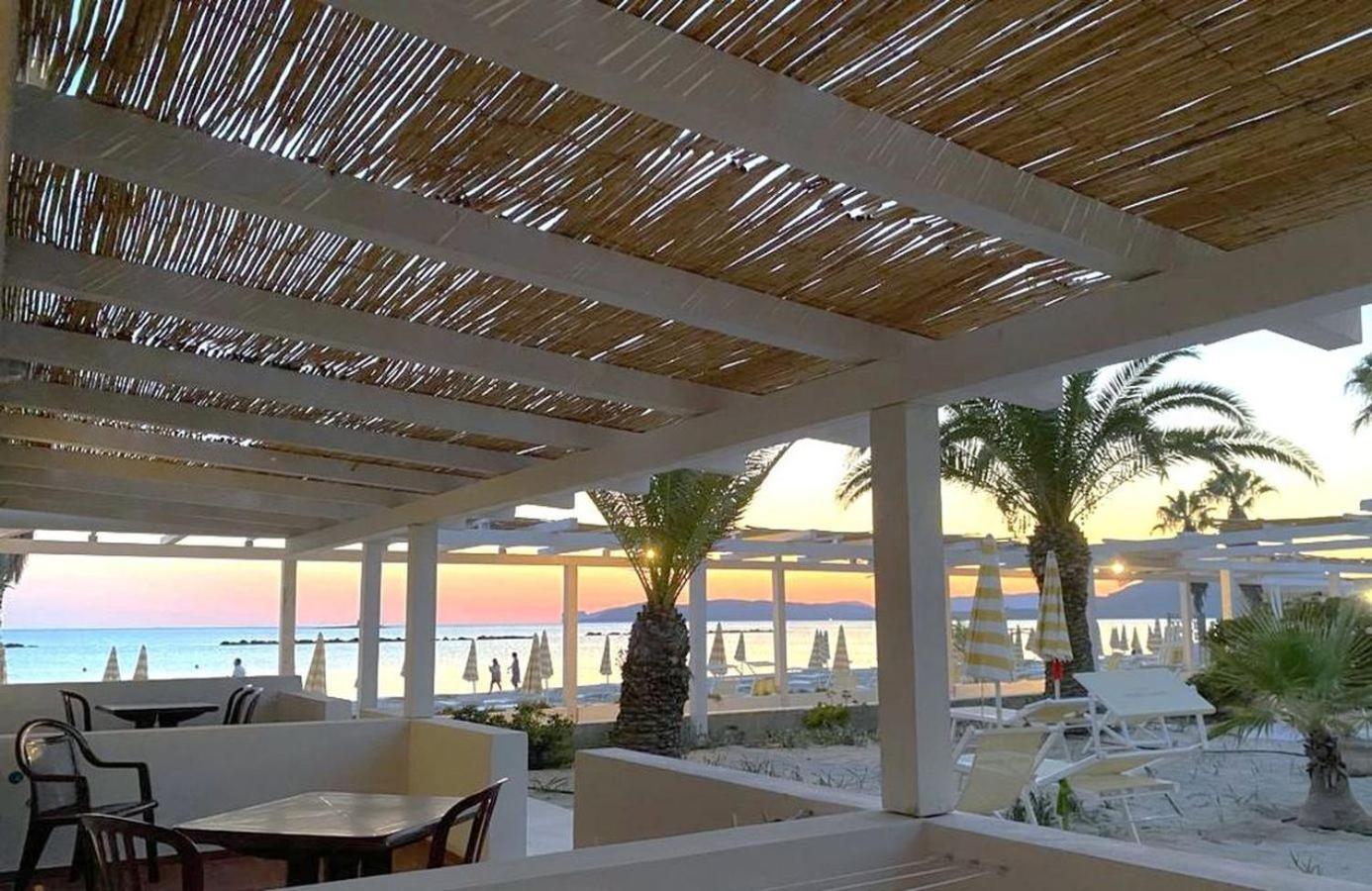 Lido Di Alghero Rooms On The Beach Exterior foto
